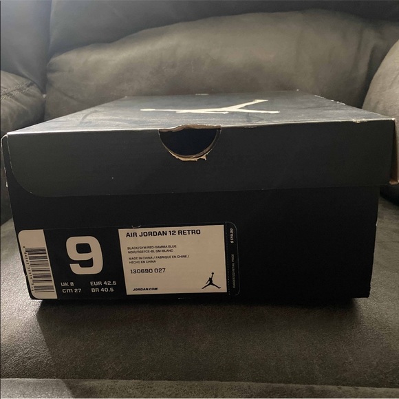 Air Jordan 12 Retro - Picture 4 of 4